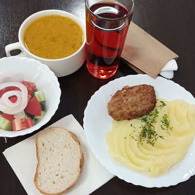 Бизнес-ланч №2 в Столовая Граффити по цене 570 ₽