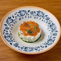 Оливье с аргентинской креветкой и красной икрой в Клёво