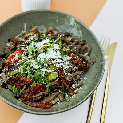 Тёплый с говядиной в Wow Tortik по цене 745 ₽