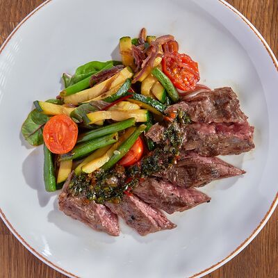 Стейк салат с мачете в BBQ beer restaurant по цене 1140 ₽