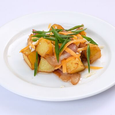 Картофель жареный с сыром и беконом в ЧиллМил по цене 350 ₽