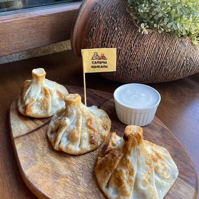 Жареные хинкали с бараниной в Салами Хинкали по цене 325 ₽