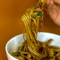 Вок с морепродуктами в Miyagi