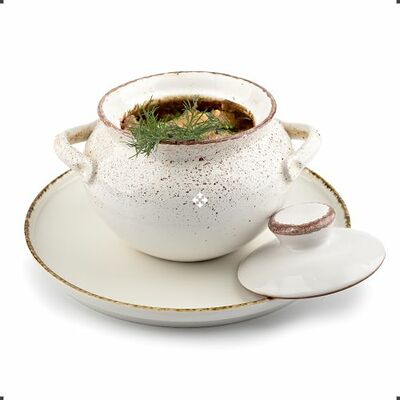 Жаркое в горшочке со свининой в Кафе на развилке по цене 930 ₽