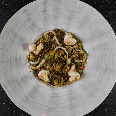 Чесночный рис с морепродуктами в Restobar Первый & Ресторан доставки Личный повар по цене 409 ₽