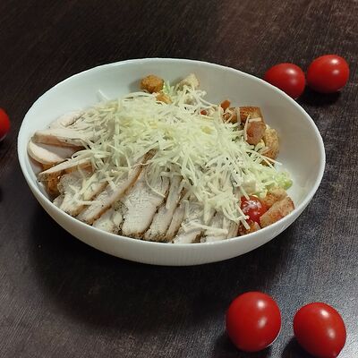 Салат Цезарь с курицей в Ноев Ковчег по цене 460 ₽