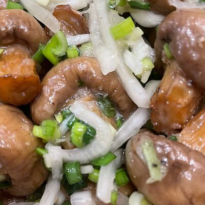 Шампиньоны маринованные в Быстрое питание курляндия по цене 375 ₽