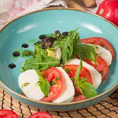 Капрезе в Луиджи & Тосё по цене 399