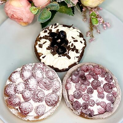 Набор из трех тарталетокв Чарли Чаплин по цене 885 ₽