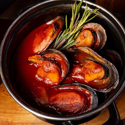 Голубые мидии в соусе в Мидийная по цене 1300 ₽