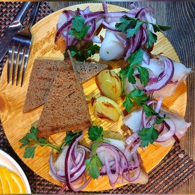 Сельдь малосольная с картофелем в СВОЯ КУХНЯ по цене 488 ₽