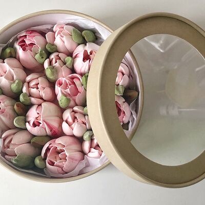 Зефирные розовые тюльпаны в Fujibox по цене 2500 ₽