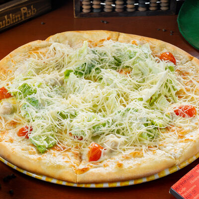 Пицца Цезарь в Соседи Home Cafe по цене 860 ₽