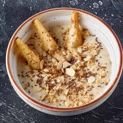 Овсяная каша с горгонзолой и печеной грушей в Новые Лица по цене 490