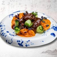 Томленые щечки в соусе массаман в True Asia