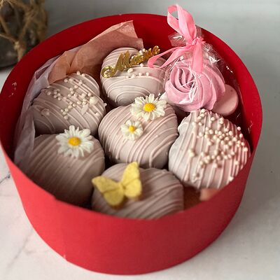 Набор пирожных картошка на день Матери в Sweet Caprice по цене 2599 ₽