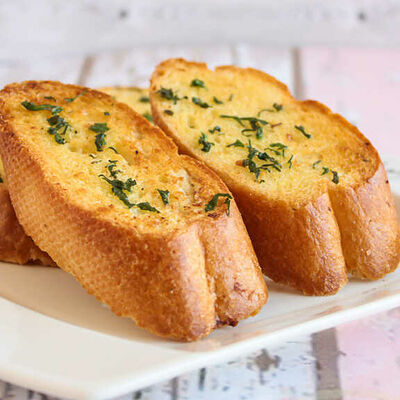 Чесночный хлеб в Pronto Pizza по цене 260 ₽