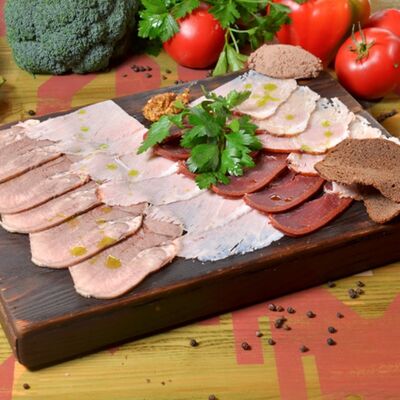 Мясное ассорти в АйДаБаран по цене 1700 ₽