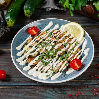 Кабачки в соусе тахини в Кампус на Смоленке по цене 730 ₽