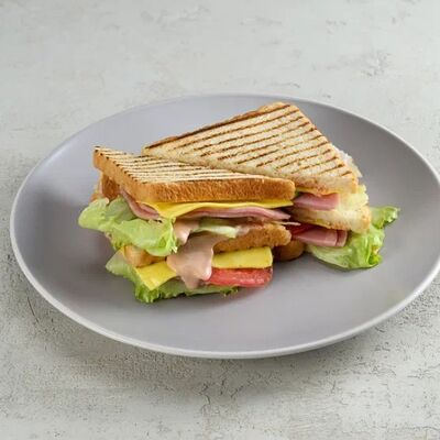 Сэндвич клаб в Пито-Грильто по цене 690 ₽