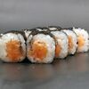 Хосомаки с лососем в Kami по цене 270