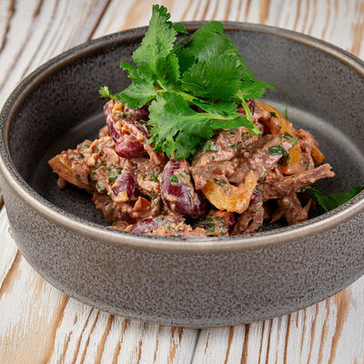 Салат Тбилиси в Тут харчо по цене 684 ₽