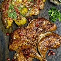 Цыпленок табака с печеным картофелемв Антресоль