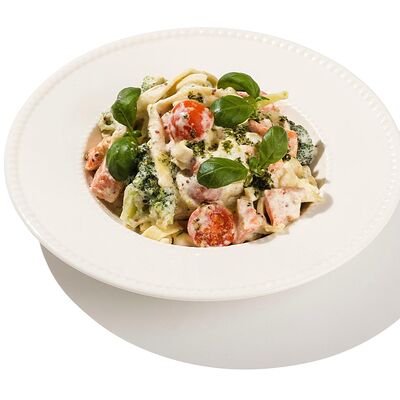 Паста с лососем и брокколи в сливочно-горчичном соусе в Песто Тесто по цене 850 ₽