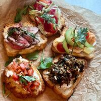 Ассорти брускетт в La Costa