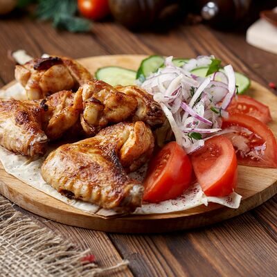 Куриные крылышки в Кафе Дымок по цене 220 ₽