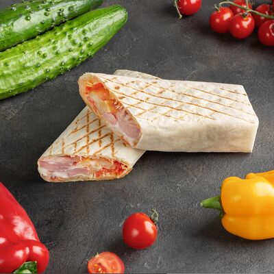 Хот-дог в лаваше в Райхан по цене 290 ₽