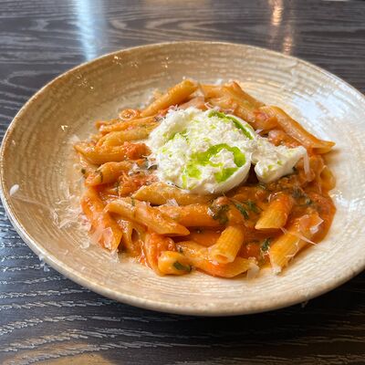 Пенне Арабьята с бурратой в Only Wine по цене 1090 ₽