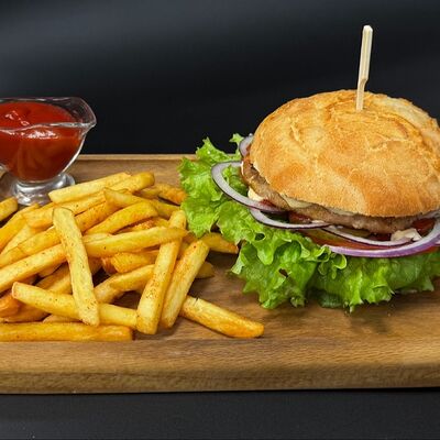 Бургер Порция с курицей в Pro Люля по цене 600 ₽