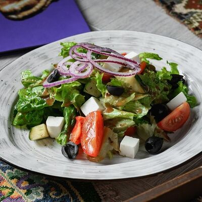 Салат греческий в Kish-Mish по цене 590 ₽