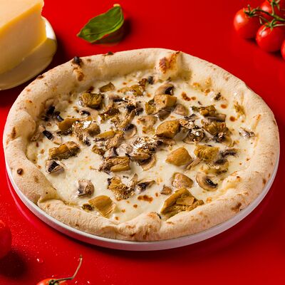 Пицца Белые грибы, шампиньоны и золото в ROSSINI GOLD PIZZA по цене 2550 ₽