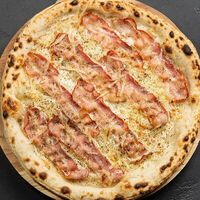 С беконом и черным перцем в Искра Бистро