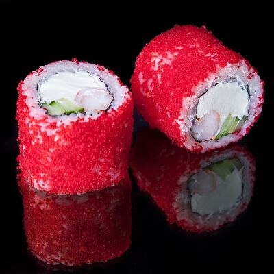 Калифорния с королевской креветкой в Tropical Sushi по цене 539 ₽