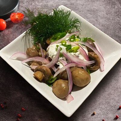 Шампиньоны пряного посола в BierBurg по цене 399 ₽