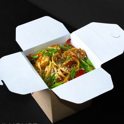 Вок с курицей (бедро) в Sushi House по цене 359 ₽