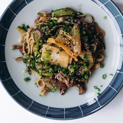 Удон с говядиной в соусе Тао в Sava по цене 750 ₽