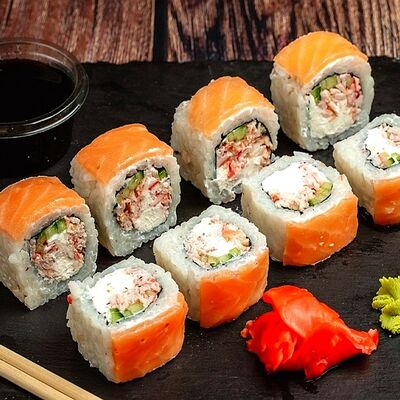 Кани Филадельфия Роллв SushiMania по цене 930 ₽