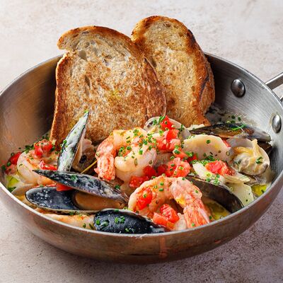 Ассорти морепродуктов в Osteria Mario по цене 1250 ₽