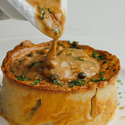 Пирог лесничего в L Atelier Petrovka по цене 1600 ₽