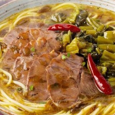 52 Рисовая лапша с телятиной и маринованной капустой в Шасяньская кухня по цене 660 ₽