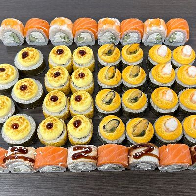 Сет Фаворит в Суши Бери по цене 3590 ₽