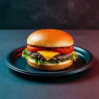 Бургер с говяжьей котлетой в 155 ОТТЕНКОВ МЯСА