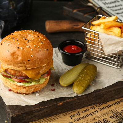 Чикенбургер в Double по цене 390