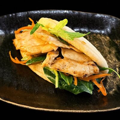 Закуска: Бао с курицей в Singapore Premium по цене 170 ₽