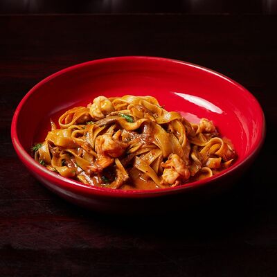 Паста с креветками в Lions Head по цене 790 ₽