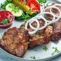 Свиная шейка в Кафе Мещера